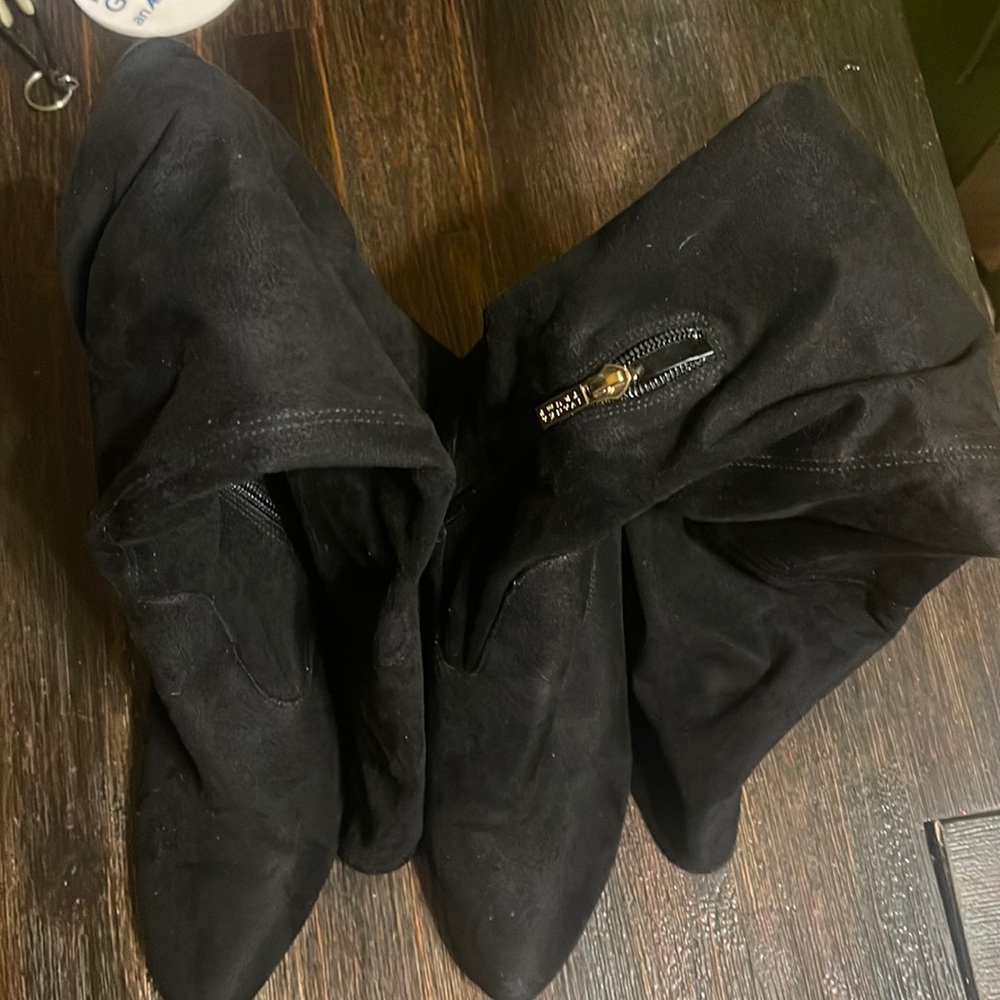 Women’s Ivanka Trump size 10M over the knee boots black shade